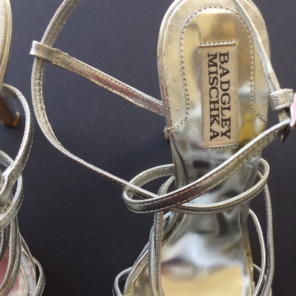 Badgley Mischka FIERCE Strappy Silver platform sandals heels SZ 7M Retail-$175 - Picture 5 of 12